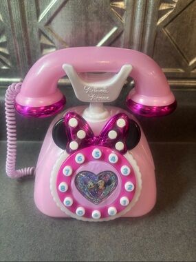Minnie Mouse Phone